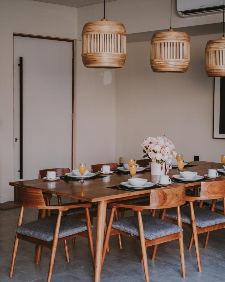 New 4 Bedroom 5 Min Walk To Berawa Beach Enclosed Livng Canggu Eksteriør bilde